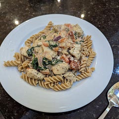 Cooked using chilli oil as not the biggest fan of creamy pastas but this made it taste perfect, would recommend 