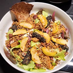 Delicious! And super simple to do too. Made 2 small variations. Used green apple as I couldn't find the ones in the recipe, and used a plant based black pudding by RUDDS.