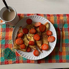 I miei primi french toast! Da migliorare nell’estetica ma erano buonissimi 😋
Ricetta super approvata🫶🏼
