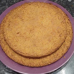 My 1st attempt was rock hard when it came out of the fridge, and crumbly so now I have 2 bases for my favourite Key lime pie!! ;+)