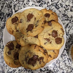 I added 120 gr of white sugar and still it was too much. But delicious!