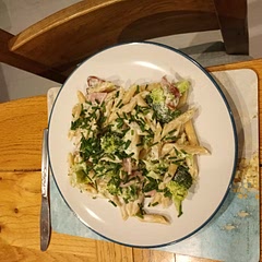 Grilled the bacon, used steamer for Broccoli. Added 2 -3 tblsp of hot water after adding sour cream and parmesan. Would probably use half fat creme fraiche next time.
