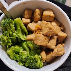 I made mine with pork and cauliflower rice 