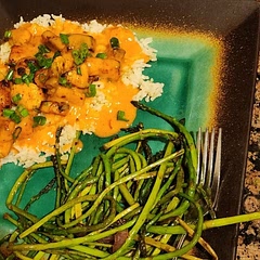 Perfect for those really hot days were nothing really sounds good. We paired the bang bang salmon with rice and Asparagus and a light avocado and tomatoe salad! Delicious and will make again! Add more Sriracha if you want an actual bang lol 