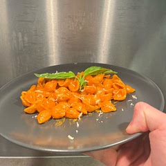 Made this before and it never disappoints, a go to for pasta :)
