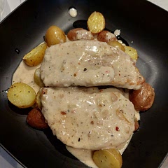 +1 for adding flour to thicken the sauce. I had it over roasted potatoes. Easy and yummy!