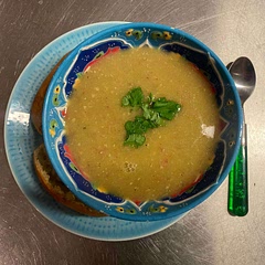 Really flavourful and hearty, perfect for a cold or windy day. I didn’t have enough potato for the amount I made so it’s not as thick as it should have been, but still enjoyable nonetheless :)
