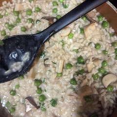 Used trumpet and lion's mane mushroom and it was amazing. I would definitely get all the ingredients measured and prepped first, once the rice and broth goes in, there is no time to do anything else.