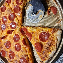 Looooove it. Nice crunchy crispy crust.