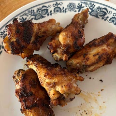 These are delicious wings that are tasty and easy to make in the air fryer.  Good with out all of that oil. I will make them again.