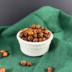 This easy and delicious snack is perfect on its own, as well as on top of the salad😋