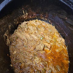 I added bell pepper to add a bit of color and it turned out great, not super spicy but just enough to make it unique. (Only peeve, a little greasy)