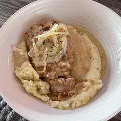 added homemade mashed potatoes & it was perfect!
