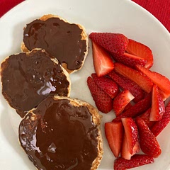 the recipe made 3 (2 small and one big) which was the perfect amount! tasted exactly like banana bread very fluffy and cozy🥰 i did add a bit more milk to it to make the batter more liquid but overall fantastic recipe!!! will make again