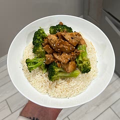 Quick, effortless, and pretty healthy! 10/10 for busy 
weeknights