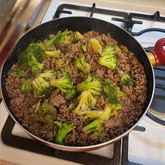 It was very quick and simple. I added broccoli, I just steamed it by adding it on top of the meat and putting a lid on it. No one in the house was really a fan. I suggest using a different meat than ground beef. 