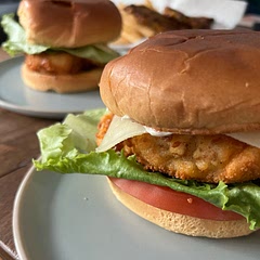 this was really good, just have to be careful with the batter cooking all the way through the crevices of the cauliflower :)