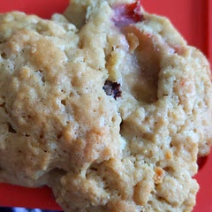 Delish 😜 I don't have any complaints about the cookies 😋.
