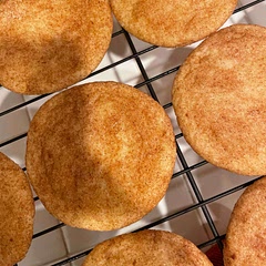 They were very easy to make and tasted delicious! I will make it again and next time I will put more of the cinnamon-sugar coating. 😋😋