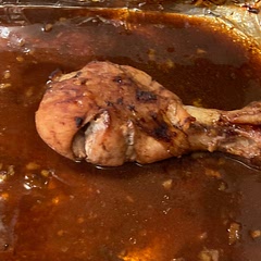 I marinated for an hour before cooking, sauce never thickened and taste was bland at best. I used fresh garlic and fresh ginger, regular soy sauce because i didn’t have dark sauce. I took the skins off