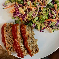 Delicious simple meatloaf. The glaze is fantastic. I used half ground pork and half lean ground beef instead of all beef and it turned out very juicy.