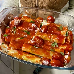I made it with rigatoni. Butter instead of oil. Cottage cheese instead of mascarpone. Put pasta in dry and added 100 ml of water to the sauce. It did need more cooking. Boys said 7/10.