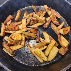 Cut differently 
Ranch seasoning & chicken seasoning 
(Didn't have grill seasoning) 

400° at 15 min 
Tossed and baked for another 15 min. in cast iron skillet 

*preheated skillet in oven 