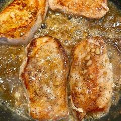 This was an awesome pork chop recipe. I would definitely make it again. I think it would also work nicely with chicken breasts.