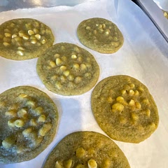 The edges were nice and crispy with a soft and chewy middle! Delicious 🤤