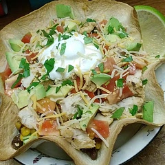 SO delicious and beautiful 💖 my kids also enjoyed it! I made tortilla shell bowls, and I made smaller ones for my kids. 