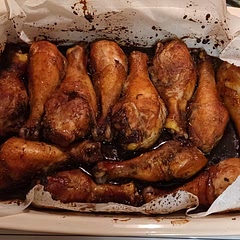 Yummy, easy, and time saving dish 😋 After turning off the oven, I let it sit in the oven for another hour, I believe in this way the meat can better absorb the source.