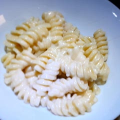Absolutely delicious. The cheese was cheesy and just immaculate.  Although if you'd like some spice I'd suggest adding some oregano or chilli flakes.