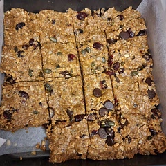 Instead of 2 cups of nuts I added 1/2 cup of dried cranberries 1/2 cup dark chocolate chips 1/2 cup mixed seeds and 1/2 cup of hemp hearts 