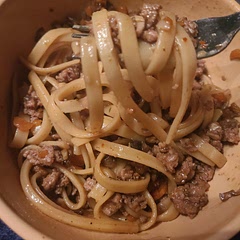 Great recipe! I used fettucine noodles, and they were perfect. I also added finely chopped carrots and mushrooms to add nutrients. Plus, a dash of cayenne pepper, because it was a little too sweet for me with the hoisin sauce and brown sugar.