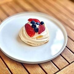 Added homemade lemon-orange curd to balance out the sugar with a bit of citrus.
Looked great, but I need to play some more to perfect all the ratios. Will get there… thx for the recipe.