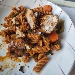 Easy to maje. Didn't have broccoli or tomatoes so switched to tomato pesto which was lovely. Had carrots and green beans instead!