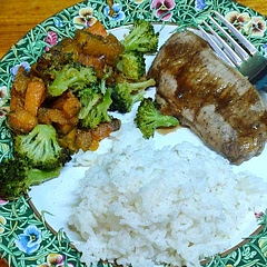 So delicious and easy to make. The kids are it up. Favorite part was the veggies 