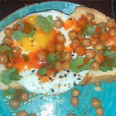 Very good with sourdough bread! Very filling healthy and tasty! 10/10!!!