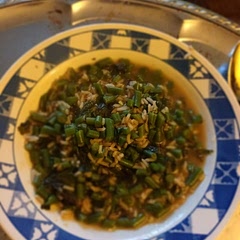 Pssss. I used fine beans, cooked them as long as the rice. Perhaps more pimentón? No mint?