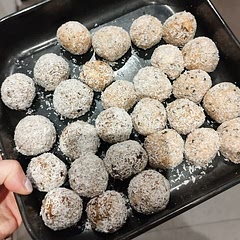 Absolutely delicious, I made two sorts and this recipe are the left ones on the photo. I coated mine in coconut shreds to make them a bit less stickier. Was amazing!
