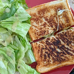 Used pesto for a stronger flavour, was very tasty and I don't know why I hadn't thought to try this before now!