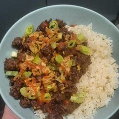 Yum, sweeter than thought so will half the sugar next time. Topped with crispy onions and Siriracha 