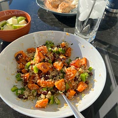 This was sooo delicious. It filled me up very quickly as well. I do recommend sautéing the pepper and onion unless you like that variety of textures. I left a few things out but I think it was overall pretty good! I’m impressed.