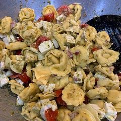 Added balsamic glaze when serving! Oh my, that made it a 10/10!