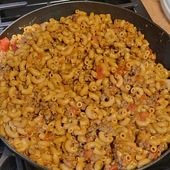 This was amazing. I added a little tomato paste to the ground beef while cooking it. And used a taco cheese mix. 🤤