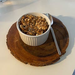 Tastes really good and its easy to make! I used the tiktok video tutorial to make it, but accidentally used too much agave which kinda ruined the crumble but when done right, its amazing! (Also recommend topping off with vanilla yogurt)
