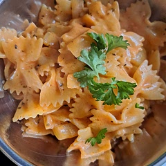Quick easy pasta dish.  Much better than expected . I added mixed herbs and garlic and chilli flakes 