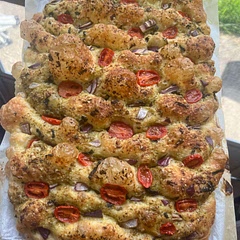 Mine turned out so delicious! I added pesto, parmesan, tomatoes and onions on top. I can’t stop eating it!