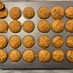 Bake at 350°F

These worked out so perfect! I didn’t have flax meal so I used 3 eggs and they’re delicious!!