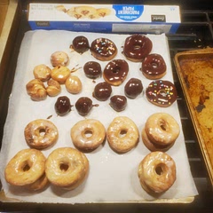 They were ok, the dough kinda tasted like pizza dough and they were a bit dry.